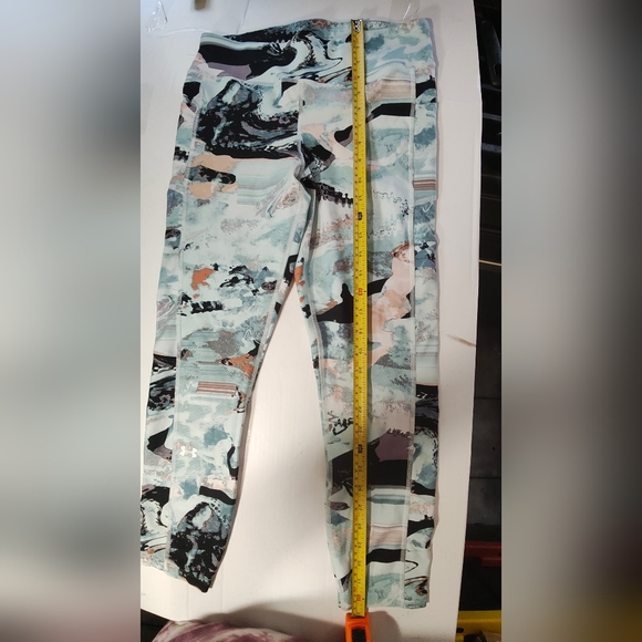Under Armour Multicolor Abstract Leggings - Picture 8 of 12